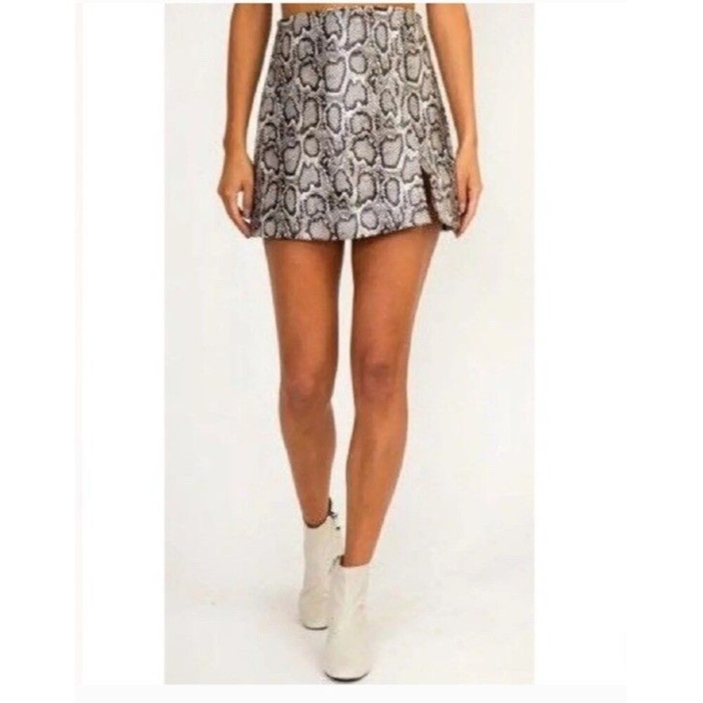 Olivaceous Faux Leather Snakeskin Mini Skirt NWT Size S Gray Python Print Slit